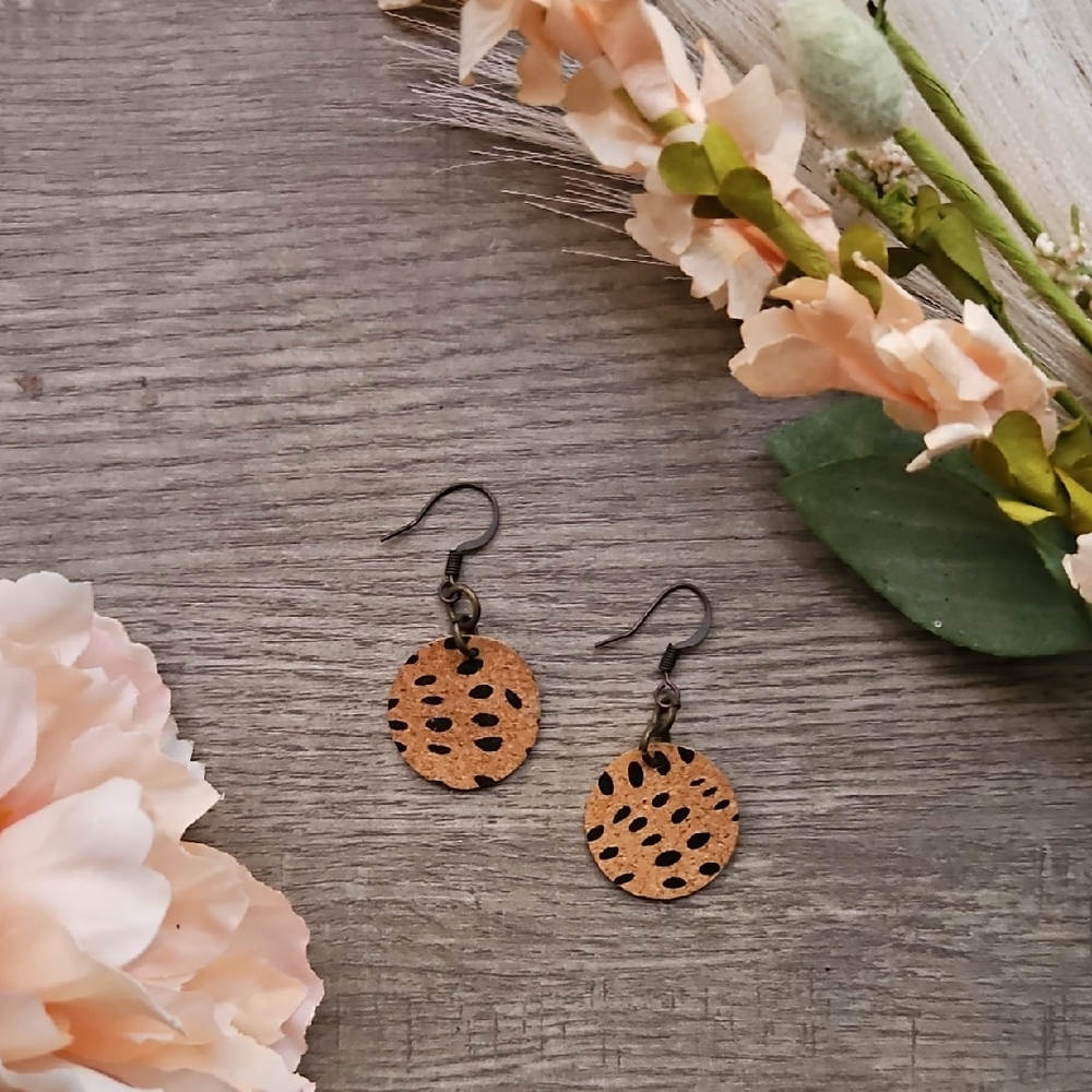 Elegant Tan Leaf Pattern Earrings